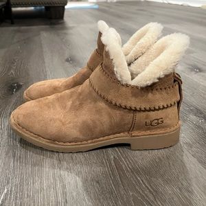 Ugg McKay Boot
